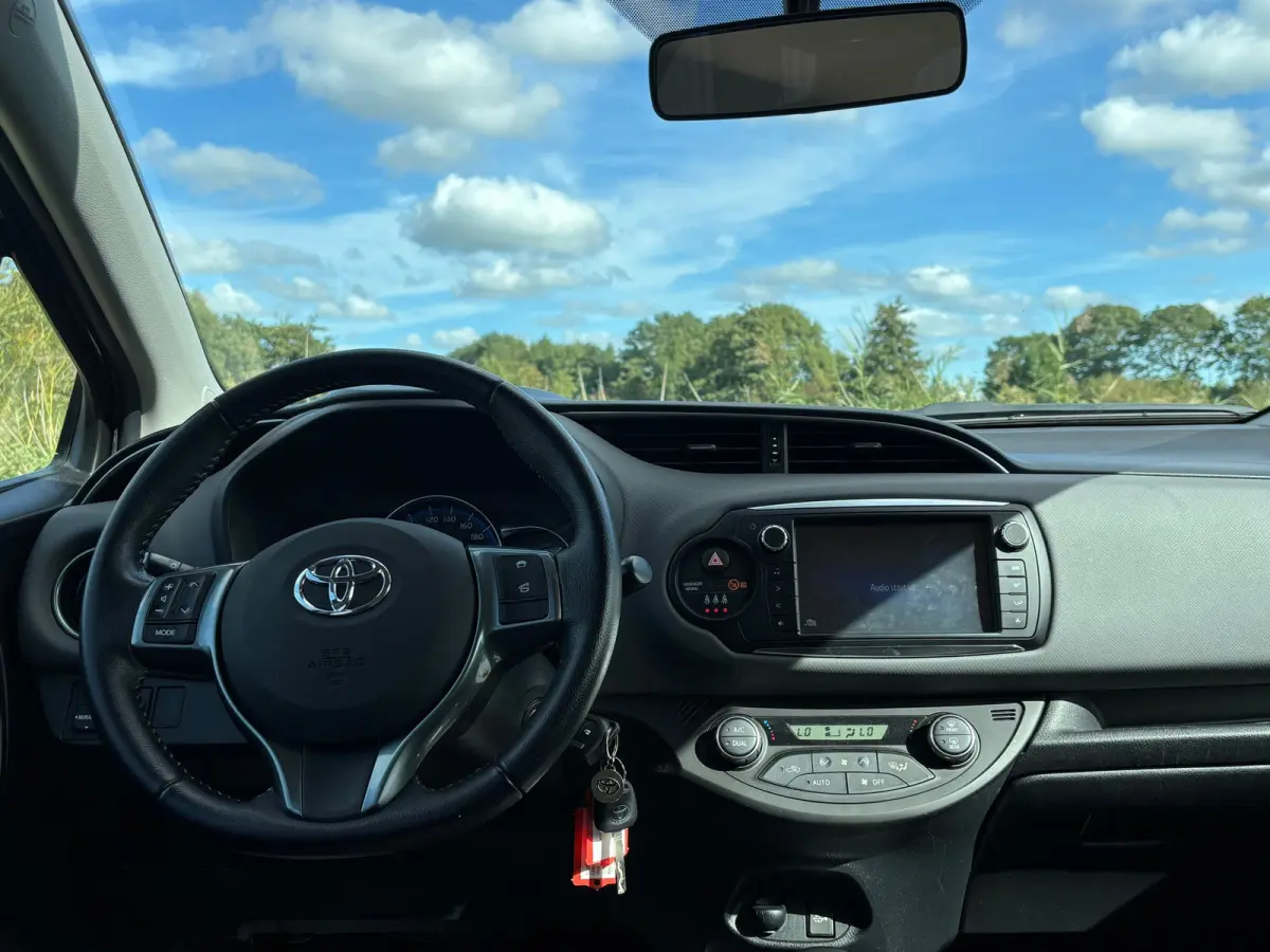 1.5 Hybrid Trend - Black Sand Pearl - Nav/Cruise/Carplay
