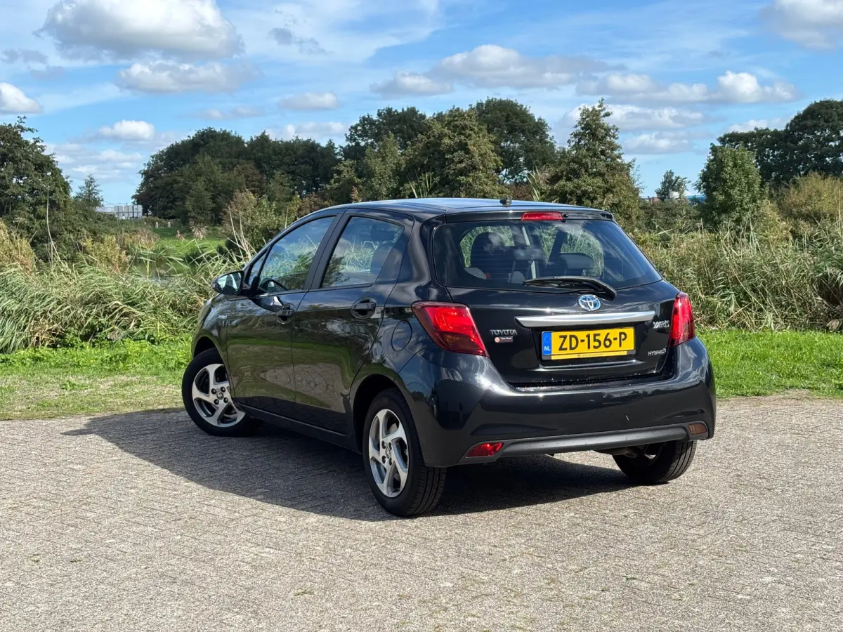 1.5 Hybrid Trend - Black Sand Pearl - Nav/Cruise/Carplay