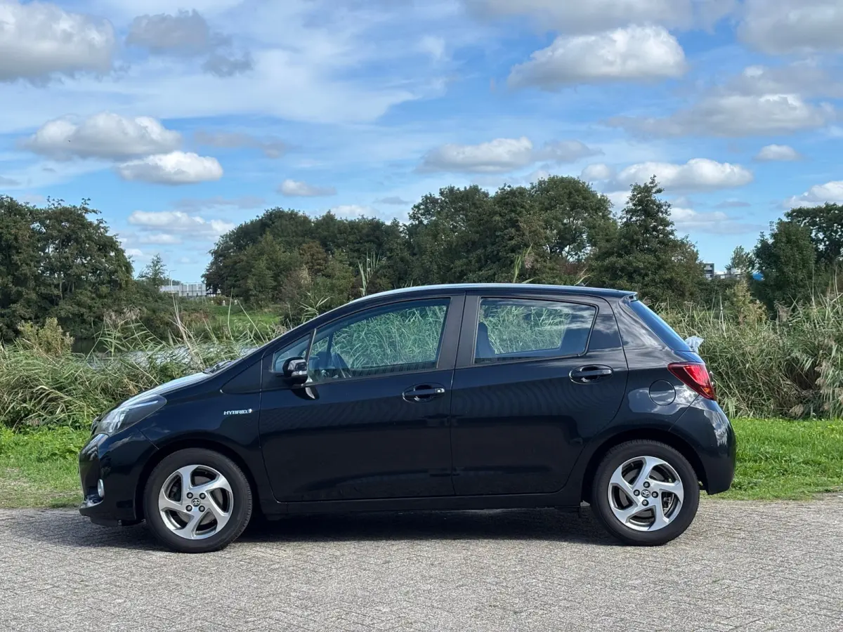 1.5 Hybrid Trend - Black Sand Pearl - Nav/Cruise/Carplay