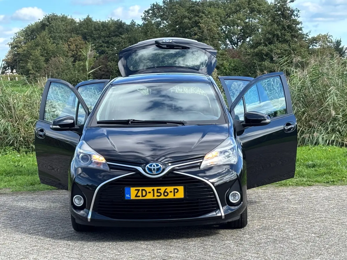 1.5 Hybrid Trend - Black Sand Pearl - Nav/Cruise/Carplay