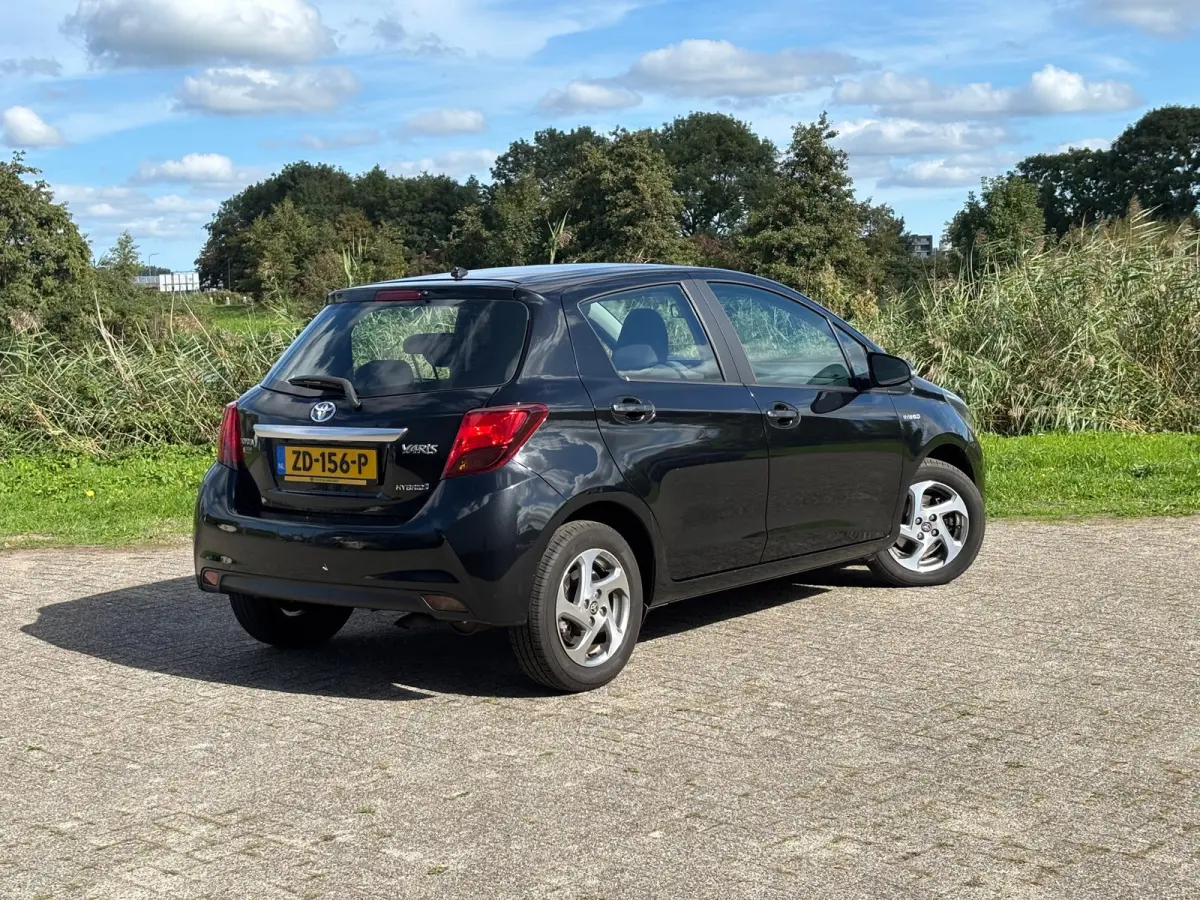 1.5 Hybrid Trend - Black Sand Pearl - Nav/Cruise/Carplay