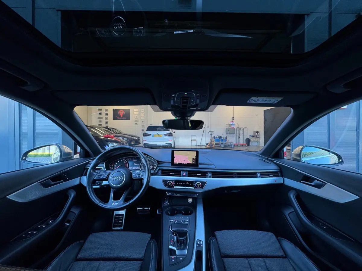 S-LINE / NAP !! / PANO / CRUISE / CLIMATE / FLIPPERS / P.SENSOREN / BLUETOOTH / LEDER-ALCANTARA / ISOFIX / 20 INCH !