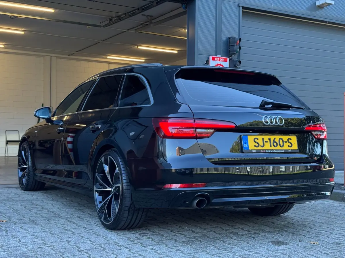 S-LINE / NAP !! / PANO / CRUISE / CLIMATE / FLIPPERS / P.SENSOREN / BLUETOOTH / LEDER-ALCANTARA / ISOFIX / 20 INCH !