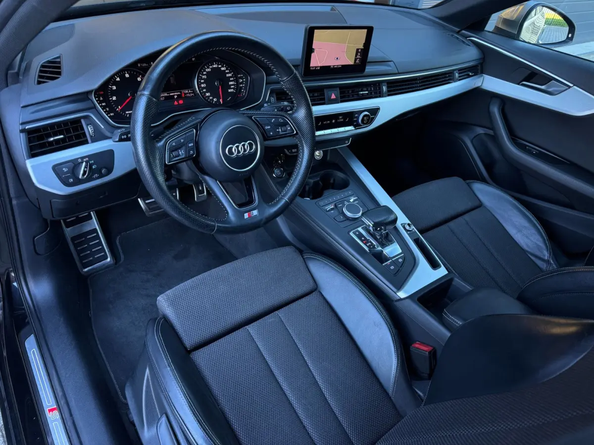 S-LINE / NAP !! / PANO / CRUISE / CLIMATE / FLIPPERS / P.SENSOREN / BLUETOOTH / LEDER-ALCANTARA / ISOFIX / 20 INCH !