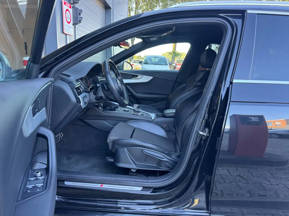 S-LINE / NAP !! / PANO / CRUISE / CLIMATE / FLIPPERS / P.SENSOREN / BLUETOOTH / LEDER-ALCANTARA / ISOFIX / 20 INCH !