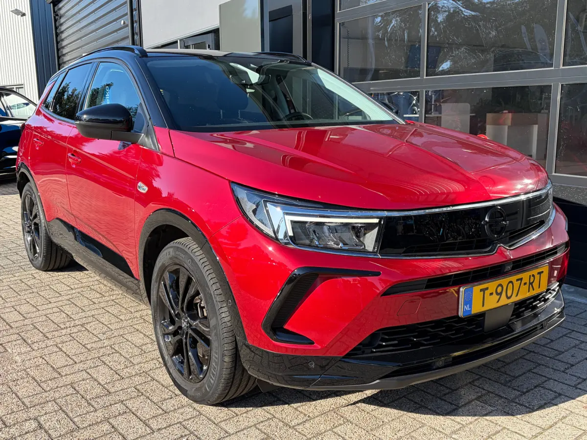 1.6 Turbo Plug-In Hybrid 225 PK Level 4/GS Line | TREKHAAK AFNB.| ADAPTIEVE CRUISE CONTROL| AGR COMFORTSTOELEN| DODEHOEK DETECTIE| STUUR, STOEL EN VOORRUITVERWARMING| HALF LEDER/HALF STOFFEN