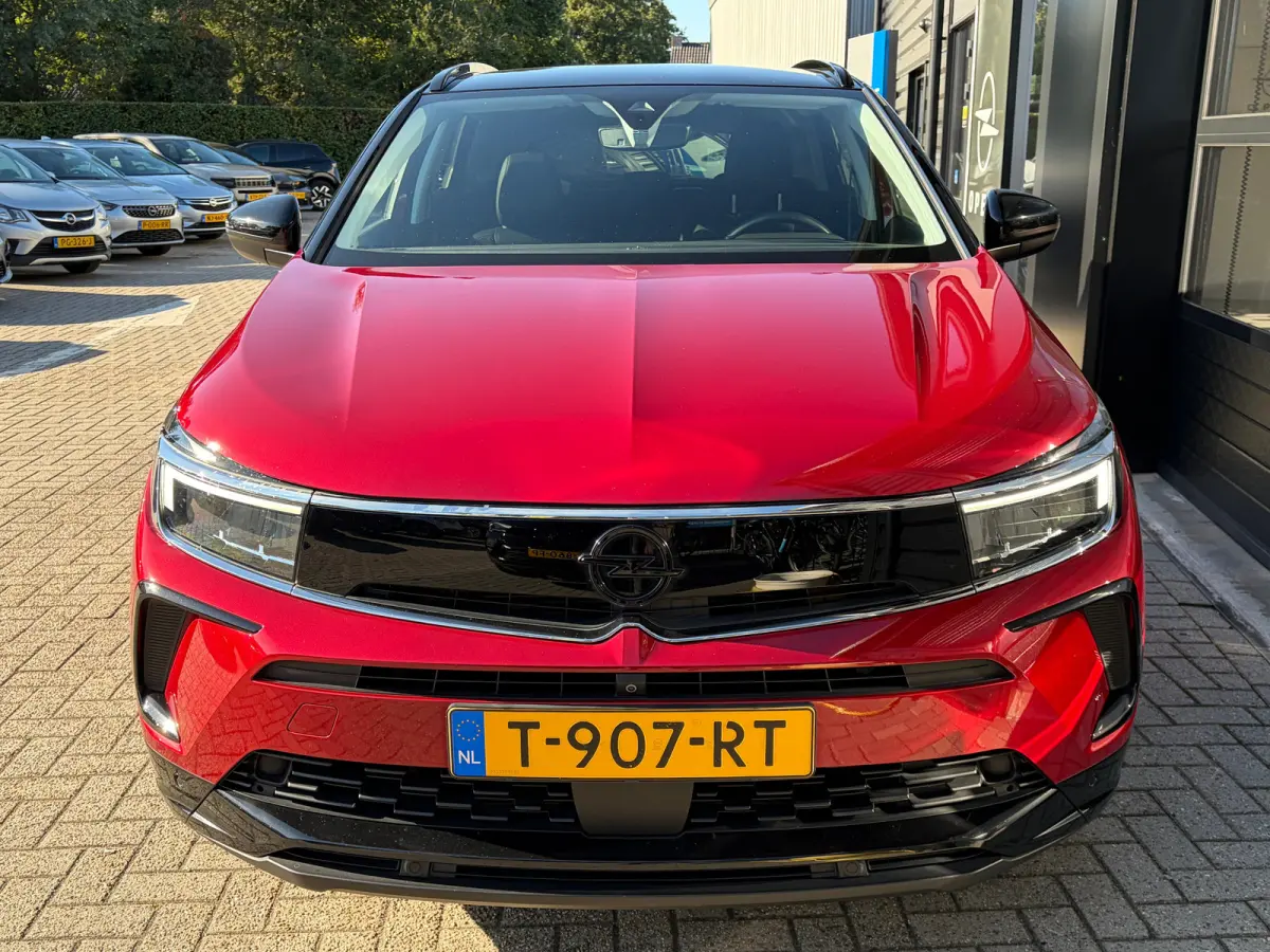 1.6 Turbo Plug-In Hybrid 225 PK Level 4/GS Line | TREKHAAK AFNB.| ADAPTIEVE CRUISE CONTROL| AGR COMFORTSTOELEN| DODEHOEK DETECTIE| STUUR, STOEL EN VOORRUITVERWARMING| HALF LEDER/HALF STOFFEN