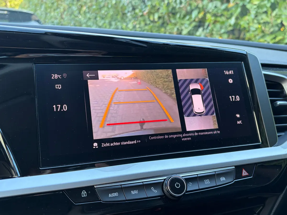 1.6 Turbo Plug-In Hybrid 225 PK Level 4/GS Line | TREKHAAK AFNB.| ADAPTIEVE CRUISE CONTROL| AGR COMFORTSTOELEN| DODEHOEK DETECTIE| STUUR, STOEL EN VOORRUITVERWARMING| HALF LEDER/HALF STOFFEN