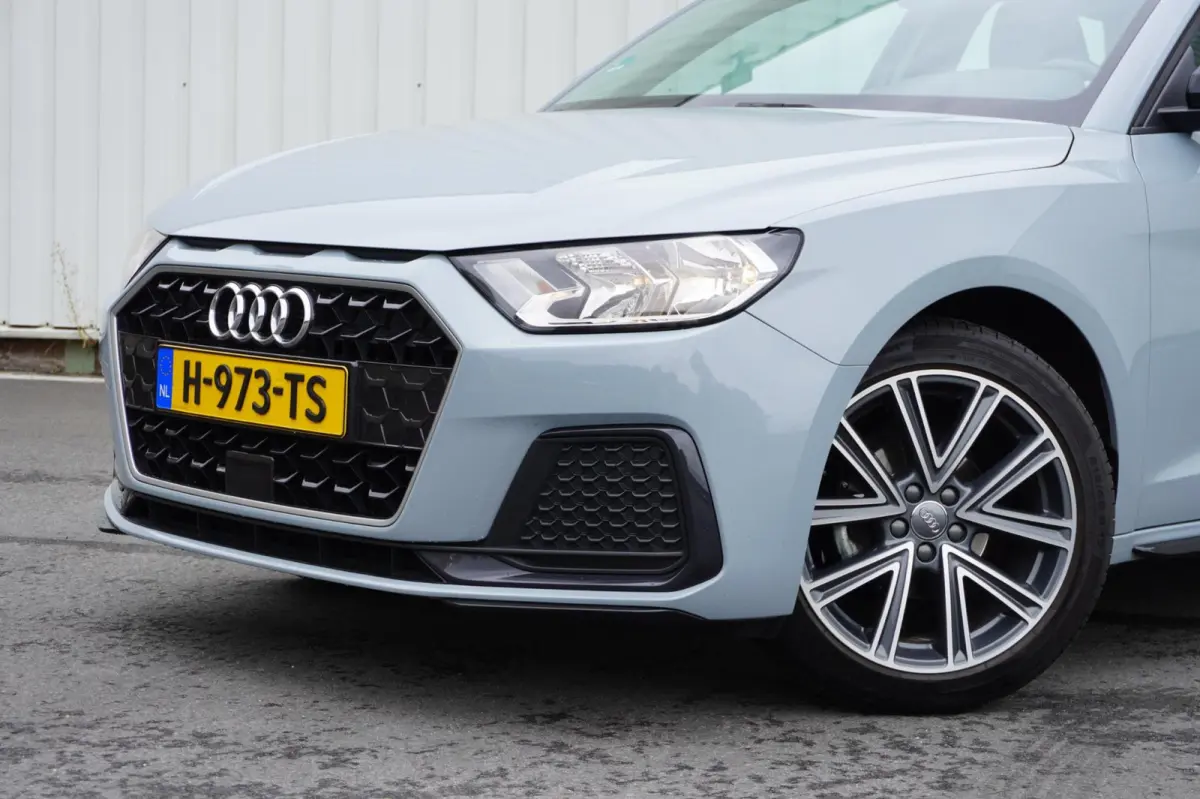 25 TFSI epic 5deurs | Carplay | Navigatie | 17 inch velgen | Elek. pakket | vol opties | Inruil mogelijk
