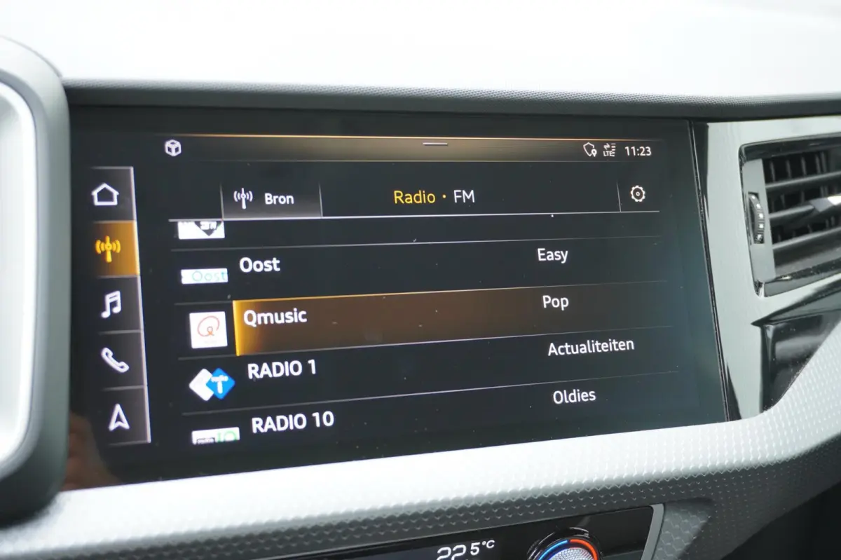 25 TFSI epic 5deurs | Carplay | Navigatie | 17 inch velgen | Elek. pakket | vol opties | Inruil mogelijk
