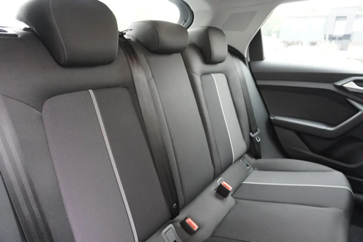 25 TFSI epic 5deurs | Carplay | Navigatie | 17 inch velgen | Elek. pakket | vol opties | Inruil mogelijk