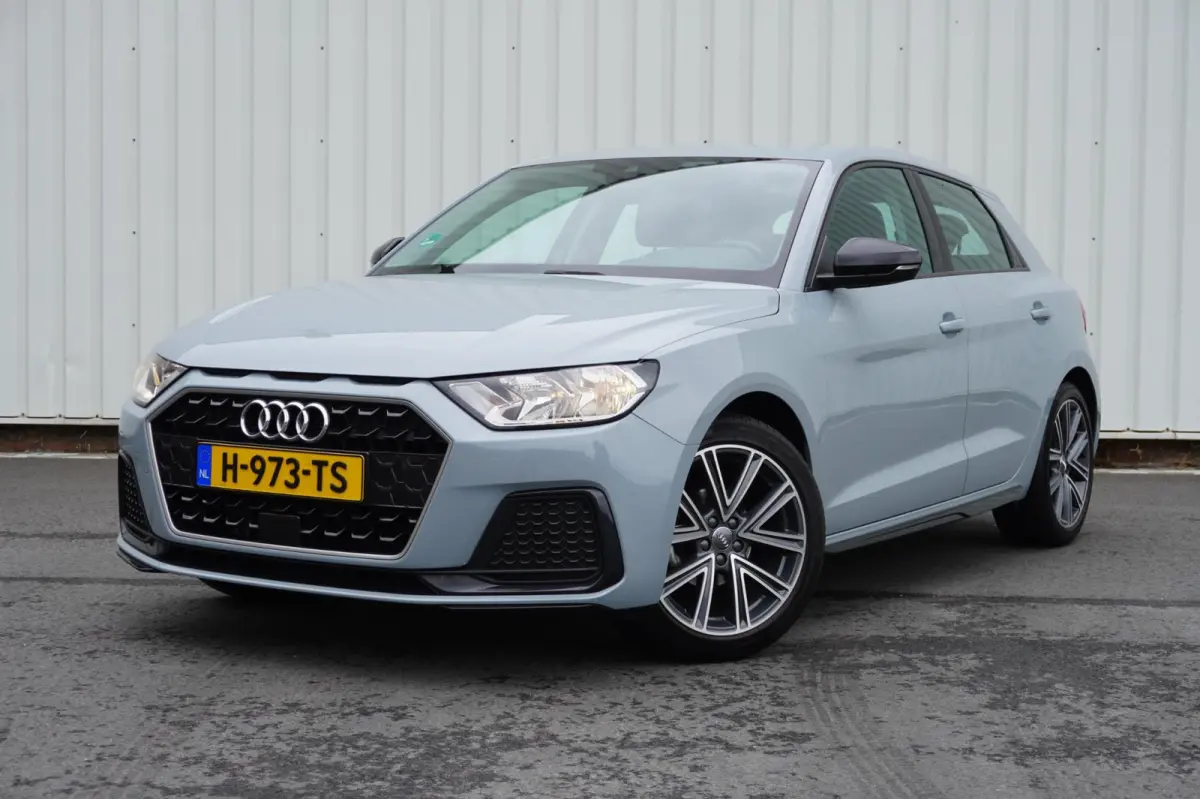 25 TFSI epic 5deurs | Carplay | Navigatie | 17 inch velgen | Elek. pakket | vol opties | Inruil mogelijk