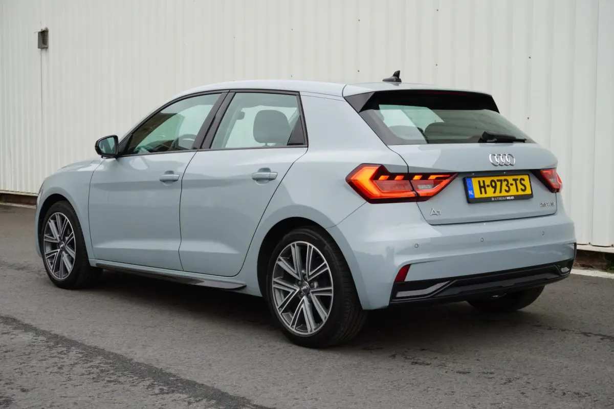 25 TFSI epic 5deurs | Carplay | Navigatie | 17 inch velgen | Elek. pakket | vol opties | Inruil mogelijk