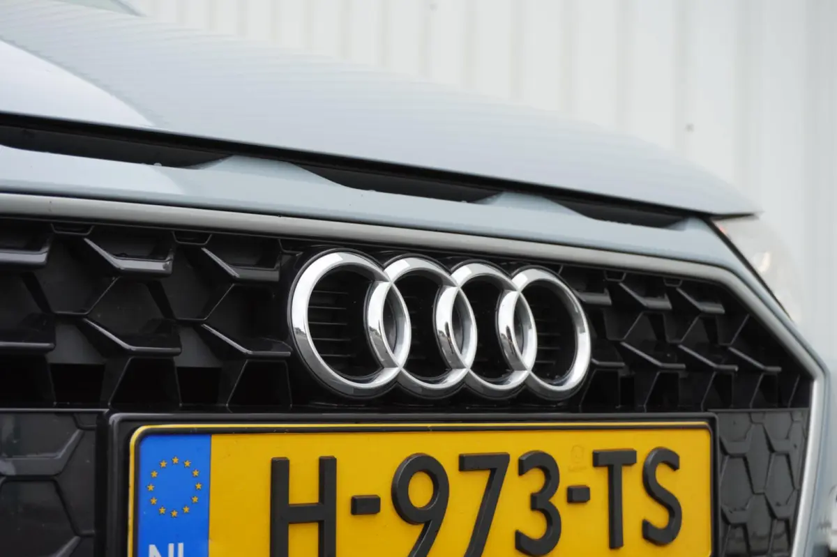 25 TFSI epic 5deurs | Carplay | Navigatie | 17 inch velgen | Elek. pakket | vol opties | Inruil mogelijk