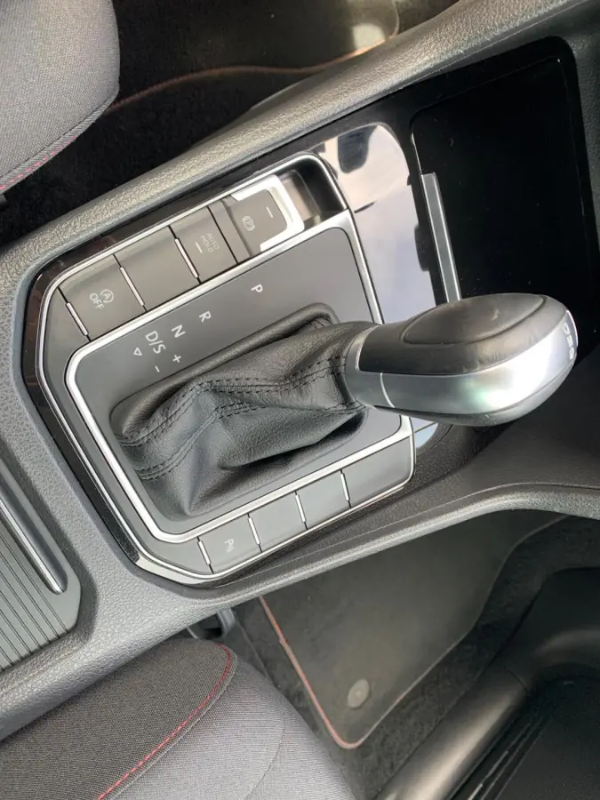 1.2 TSI Sound DSG Pdc/Ecc/Lmv/Pr-Glass