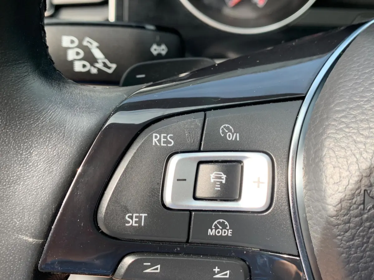 1.2 TSI Sound DSG Pdc/Ecc/Lmv/Pr-Glass