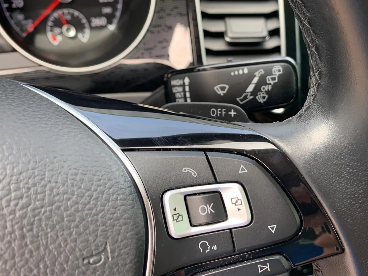 1.2 TSI Sound DSG Pdc/Ecc/Lmv/Pr-Glass