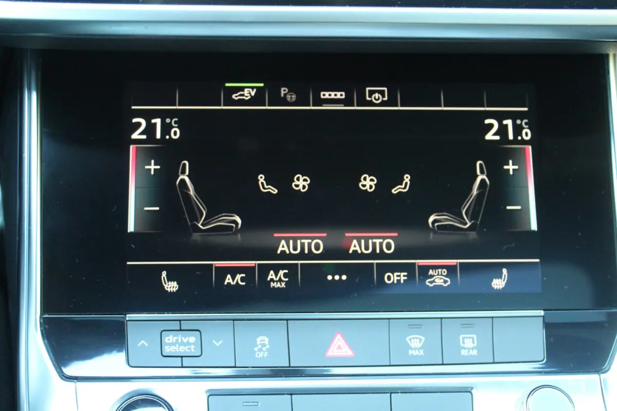50 TFSI e quattro S edition | PANO | CAMERA | Trekhaak | Elek. Achterklep