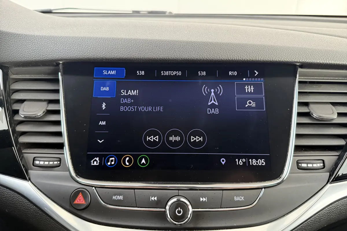 1.2 Elegance Trekhaak Carplay Digi. Dash