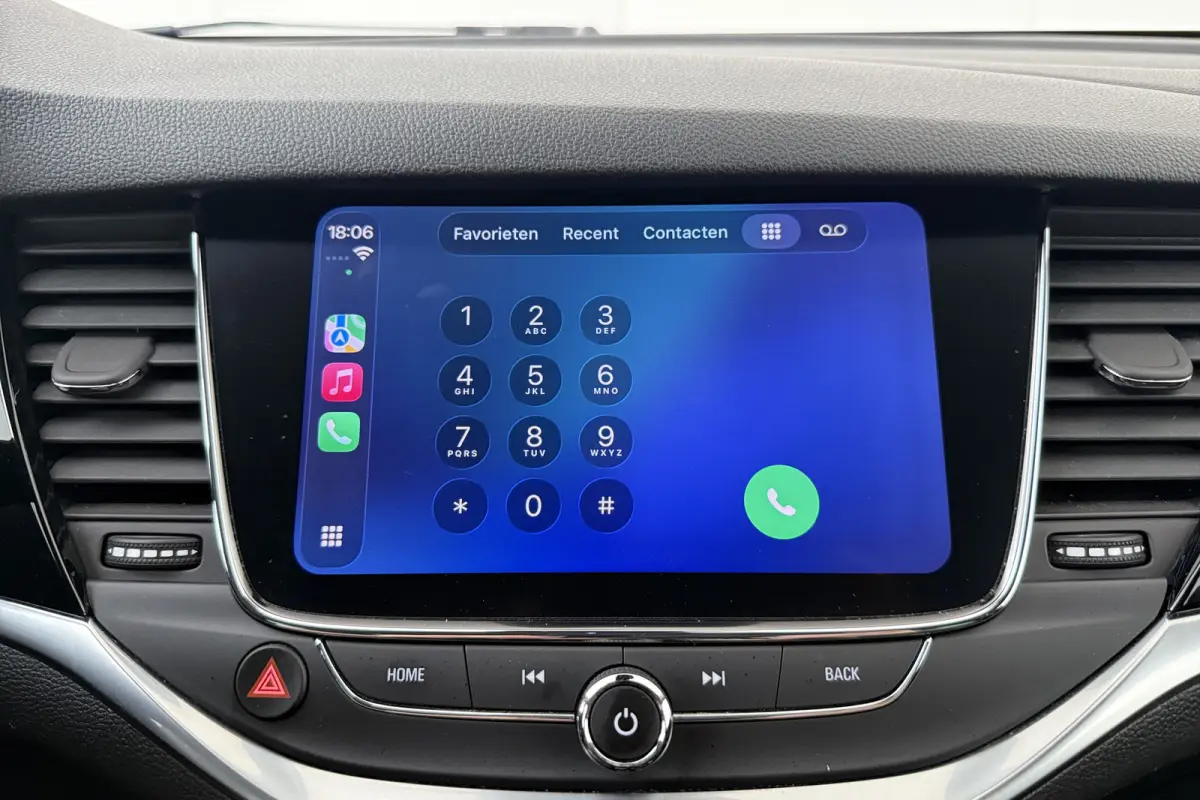 1.2 Elegance Trekhaak Carplay Digi. Dash