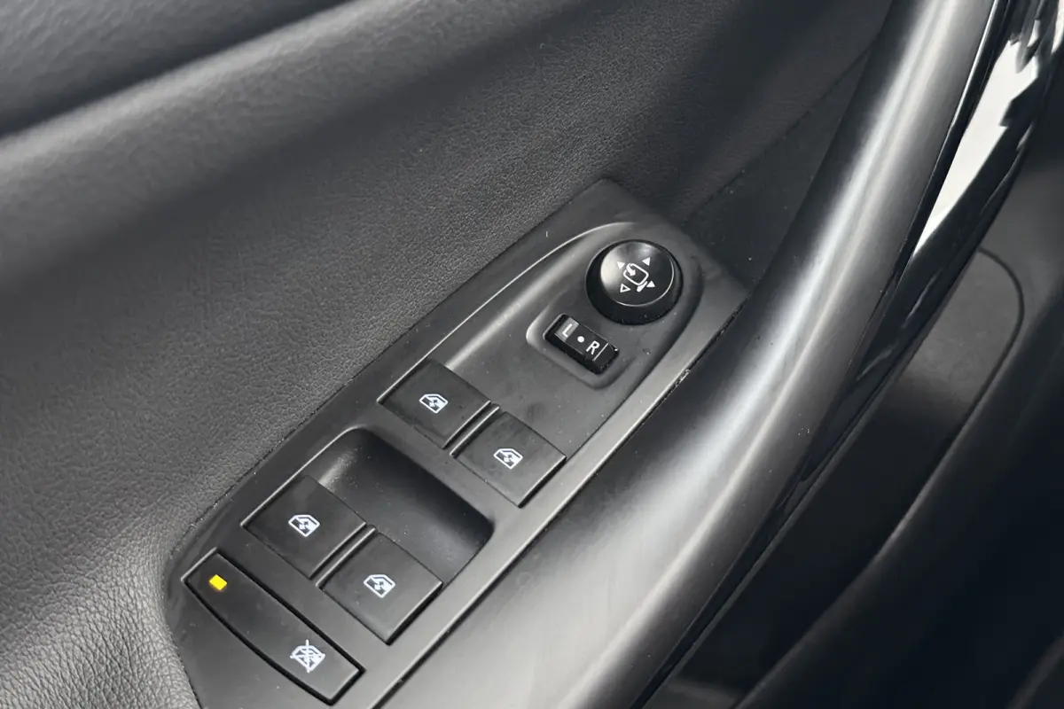 1.2 Elegance Trekhaak Carplay Digi. Dash