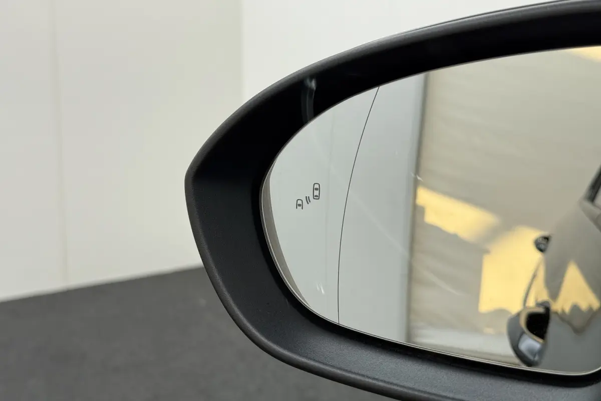 1.2 Elegance Trekhaak Carplay Digi. Dash