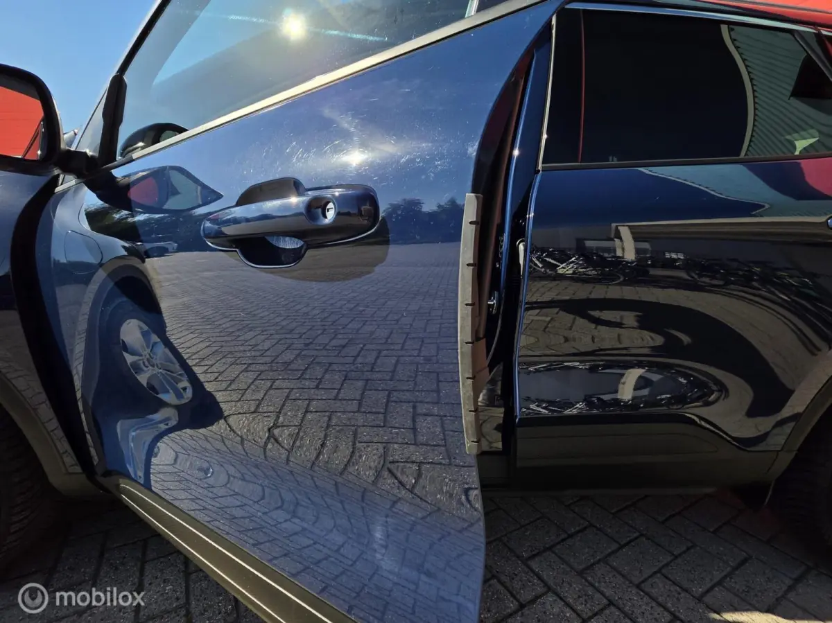2.5 PHEV Titanium