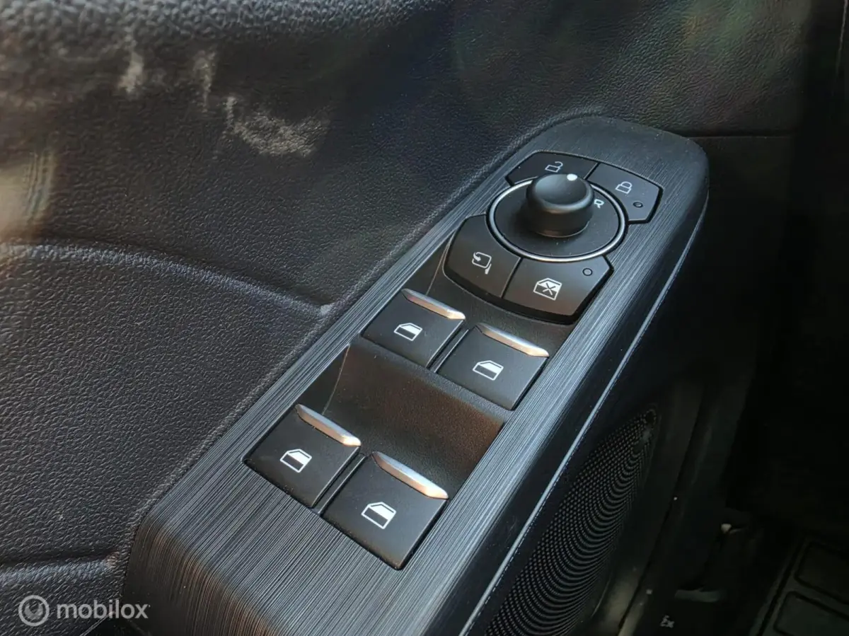 2.5 PHEV Titanium