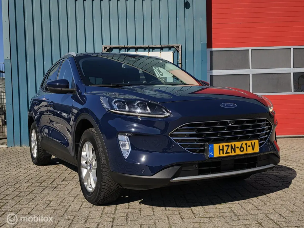 2.5 PHEV Titanium
