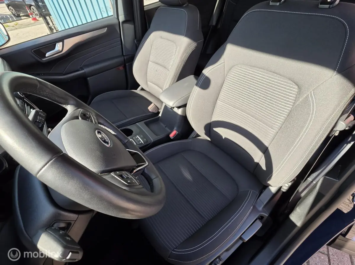 2.5 PHEV Titanium