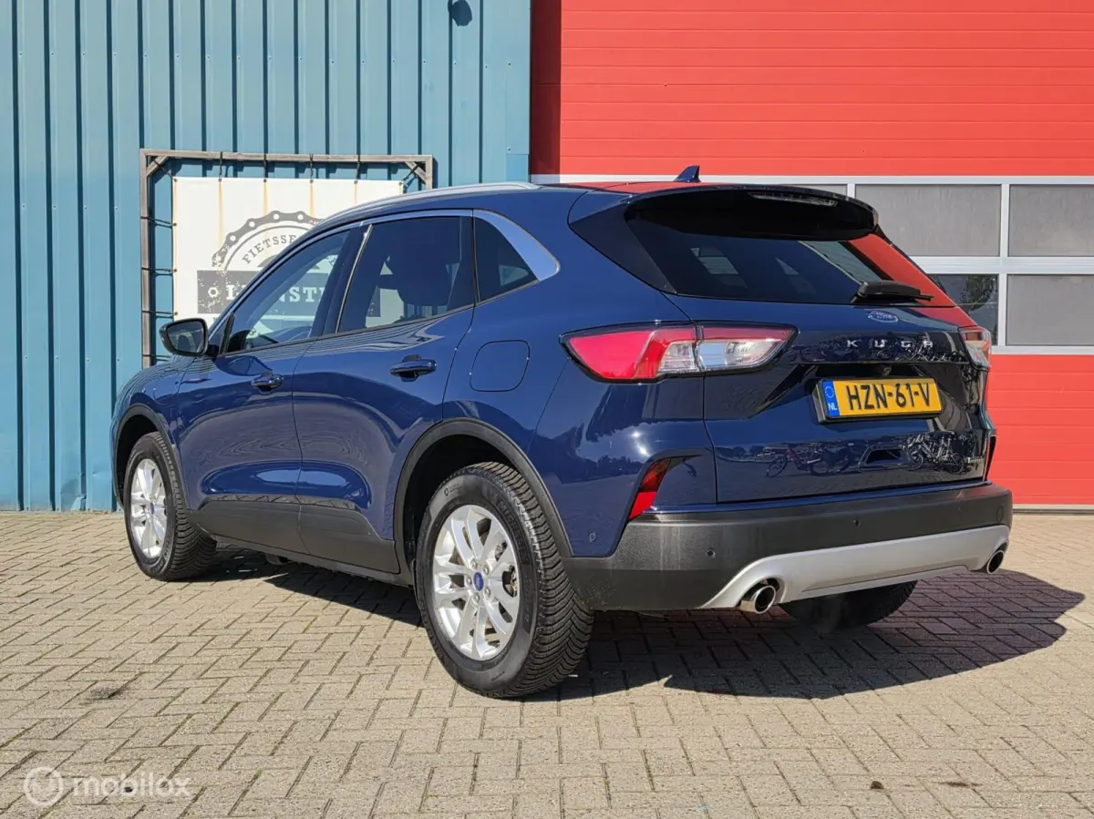 2.5 PHEV Titanium
