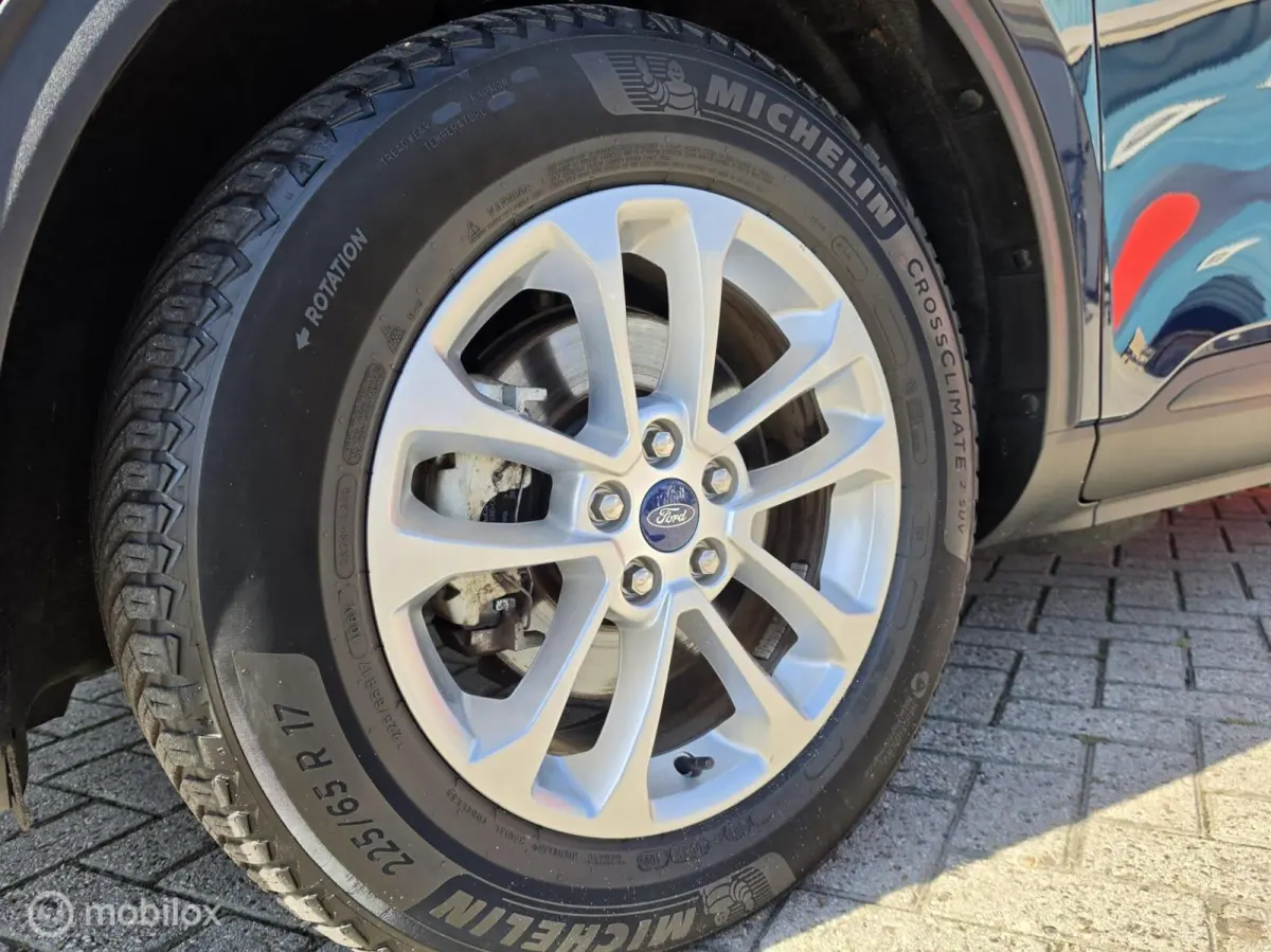 2.5 PHEV Titanium