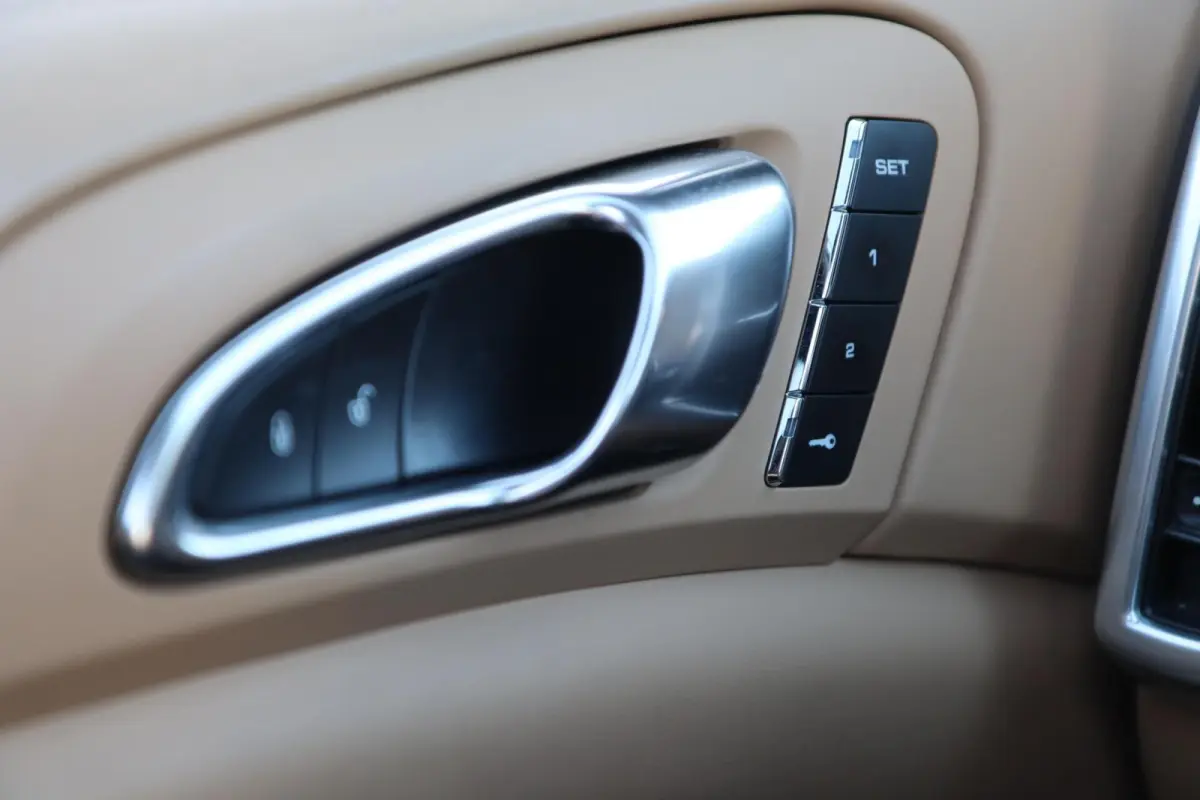 3.0 S E-Hybrid ⚡ | SPORT CHRONO ⏱️ | PANO ☀️ | BOSE 🔊 | CARPLAY 📱 | ELEK. TREKHAAK 🔗 | SOFTCLOSE | LEDER