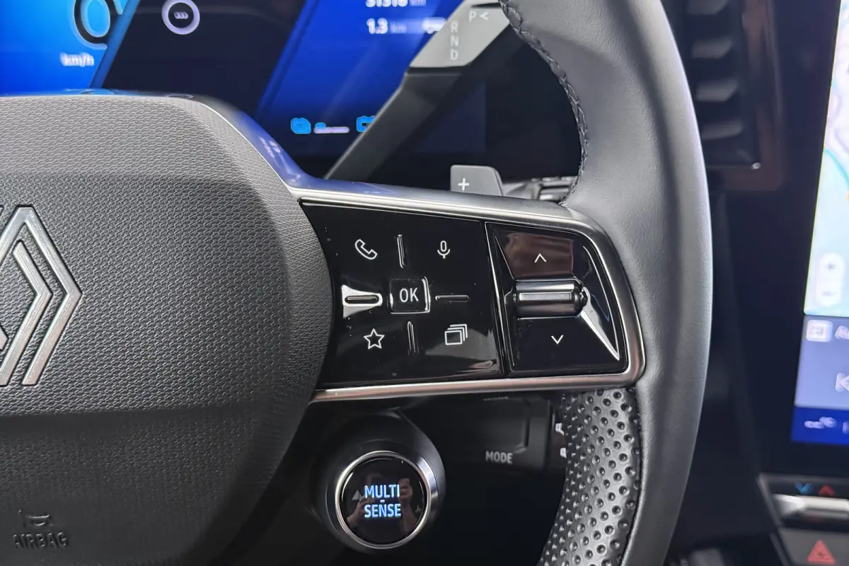 E-Tech full hybrid 200 techno 7p. Trekhaak Adap. Cruise 360' Camera