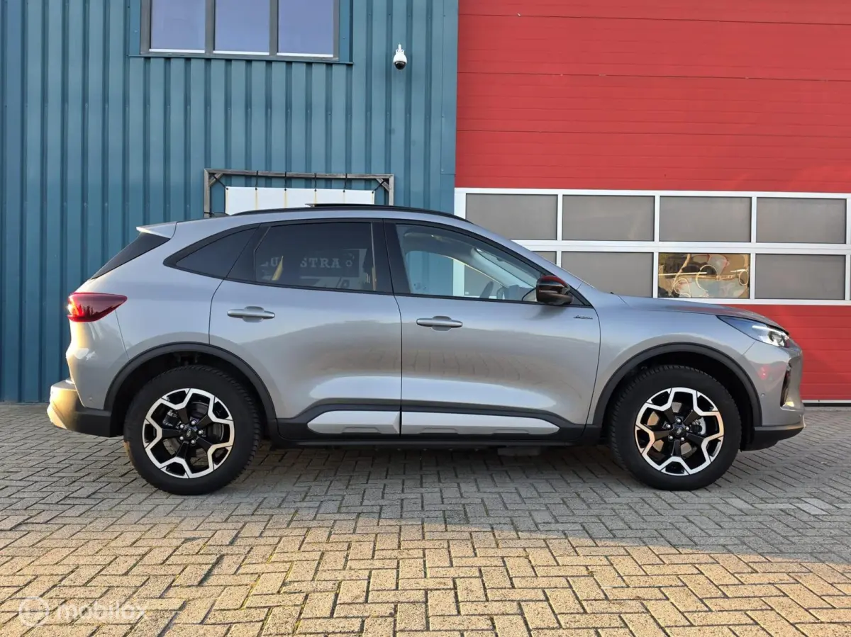 2.5 PHEV Active X