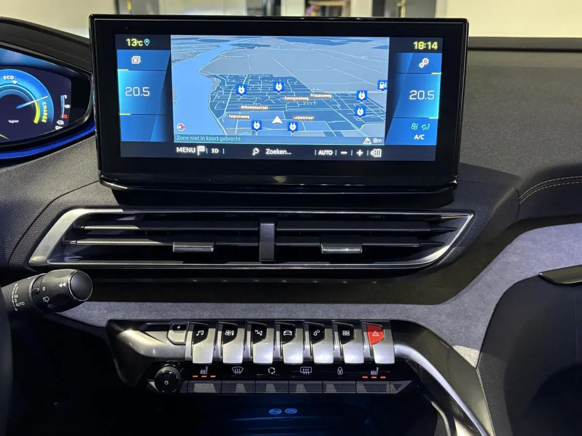 1.6 HYbrid 225 GT|Black Pack|19 inch|Memory|360|FOCAL|Carplay|Navi|PDC|ACC|Side assist|Lane Assist|