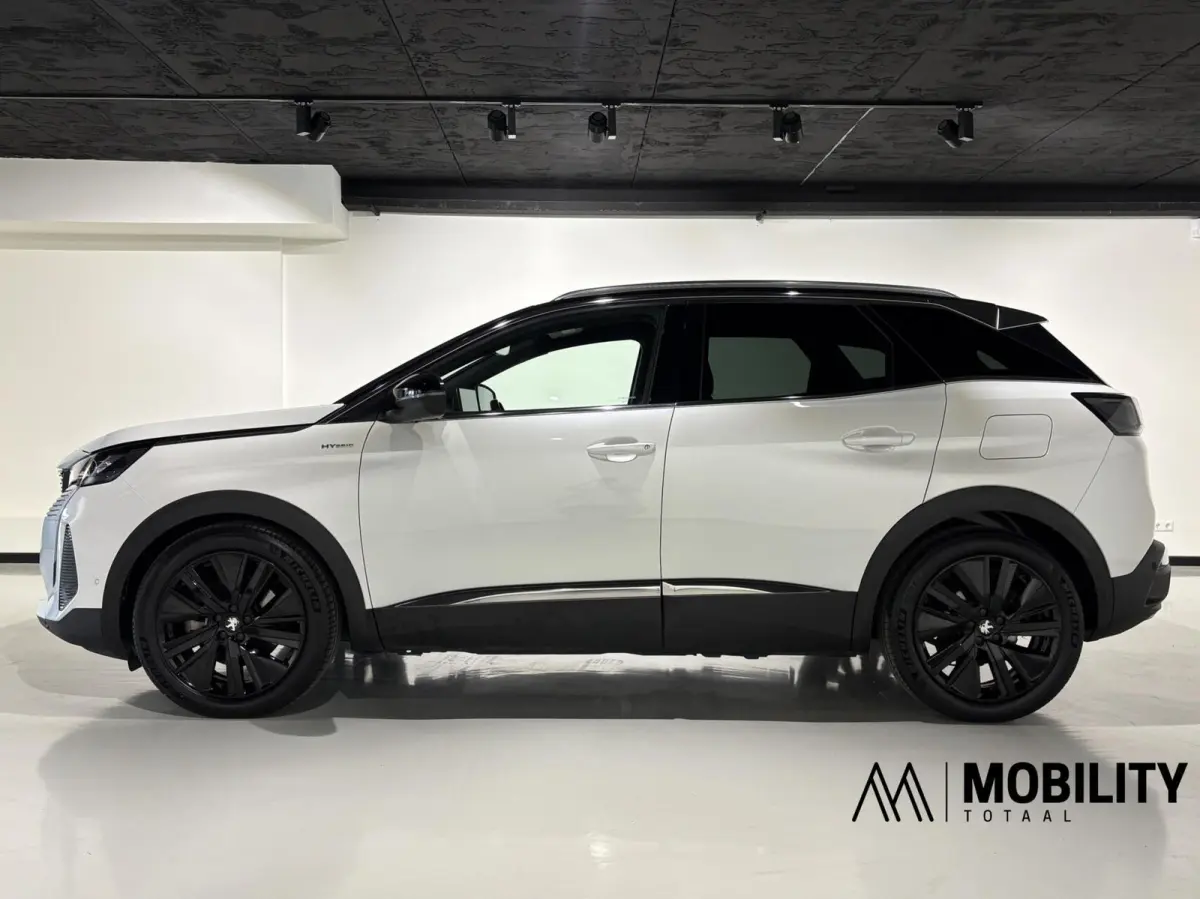 1.6 HYbrid 225 GT|Black Pack|19 inch|Memory|360|FOCAL|Carplay|Navi|PDC|ACC|Side assist|Lane Assist|