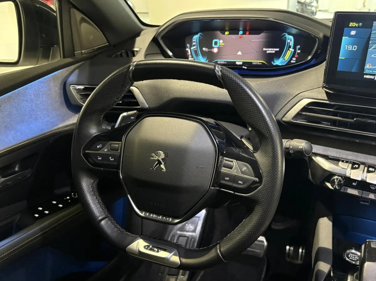 1.6 HYbrid 225 GT|Black Pack|19 inch|Memory|360|FOCAL|Carplay|Navi|PDC|ACC|Side assist|Lane Assist|