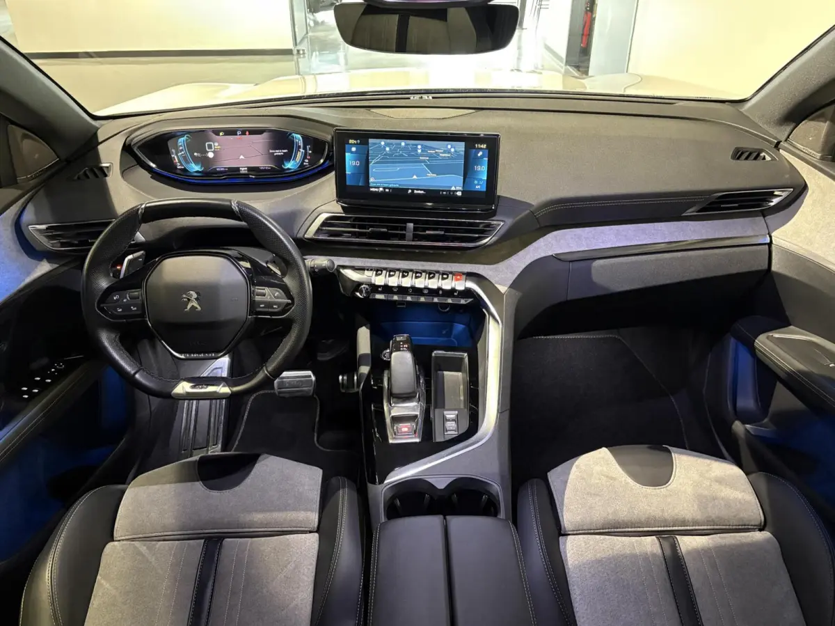1.6 HYbrid 225 GT|Black Pack|19 inch|Memory|360|FOCAL|Carplay|Navi|PDC|ACC|Side assist|Lane Assist|
