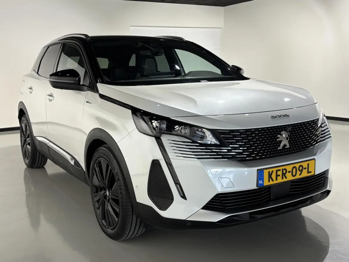 1.6 HYbrid 225 GT|Black Pack|19 inch|Memory|360|FOCAL|Carplay|Navi|PDC|ACC|Side assist|Lane Assist|