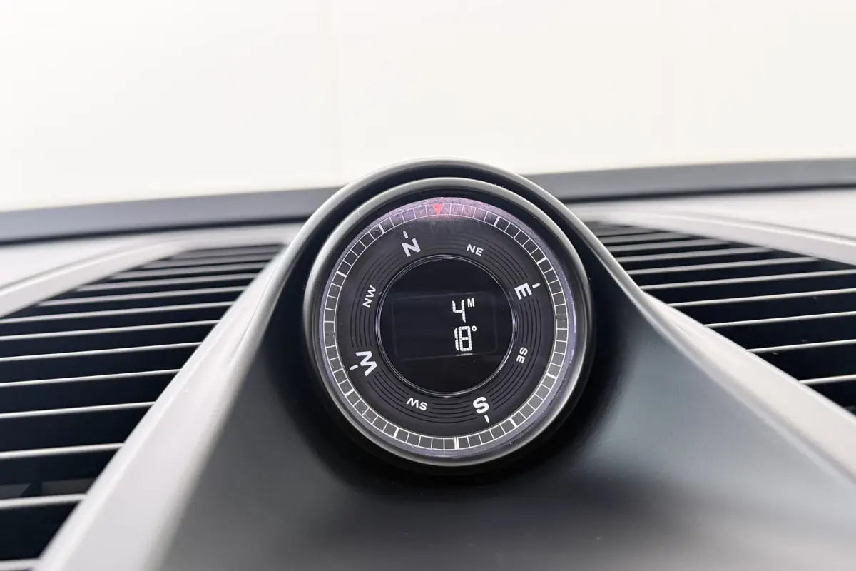 4 100 kWh (98%SOH) Pano Trekhaak SportChrono Luchtvering