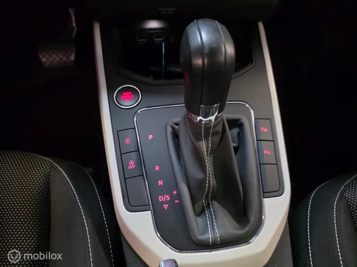 1.0 TSI Xcellence Carplay Led DSG Trekhaa. Incl.APK+Afleveringsbeurt