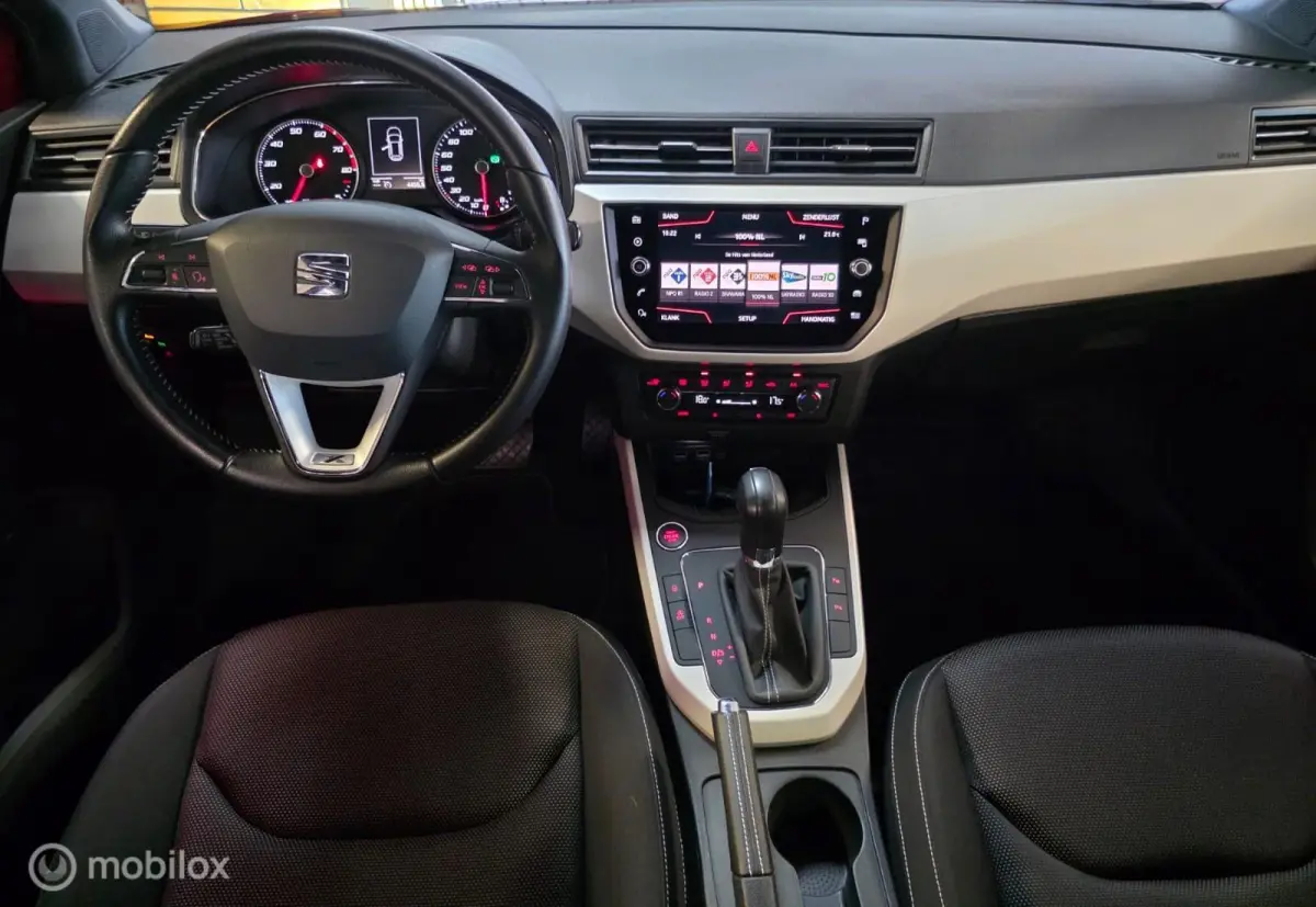 1.0 TSI Xcellence Carplay Led DSG Trekhaa. Incl.APK+Afleveringsbeurt