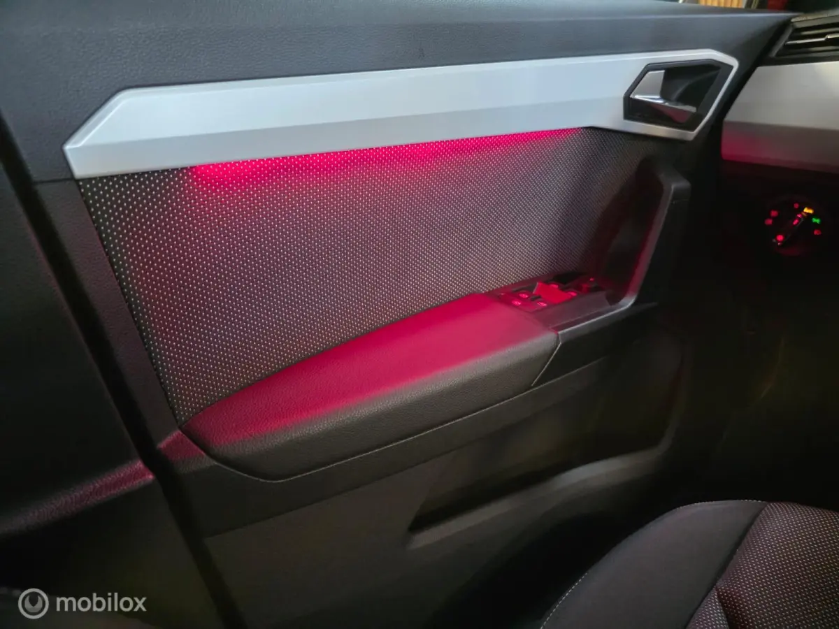 1.0 TSI Xcellence Carplay Led DSG Trekhaa. Incl.APK+Afleveringsbeurt