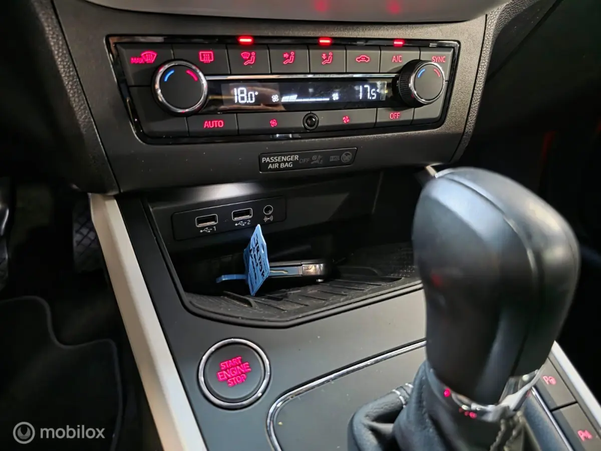 1.0 TSI Xcellence Carplay Led DSG Trekhaa. Incl.APK+Afleveringsbeurt