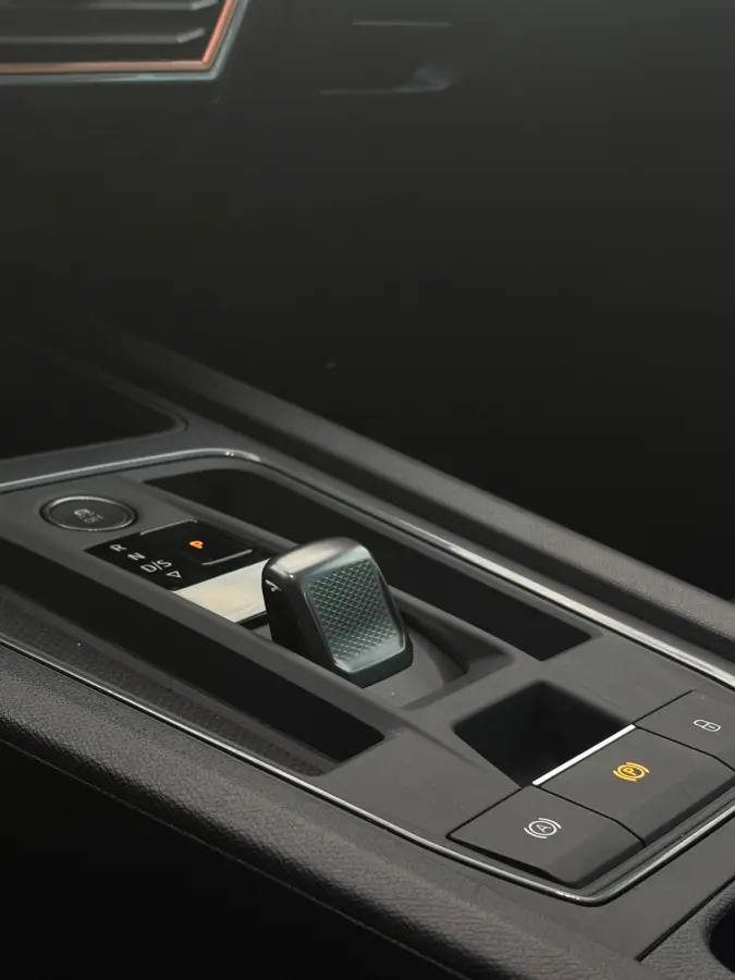 1.4 e-Hybrid VZ Performance |Pano|Cam|Memory