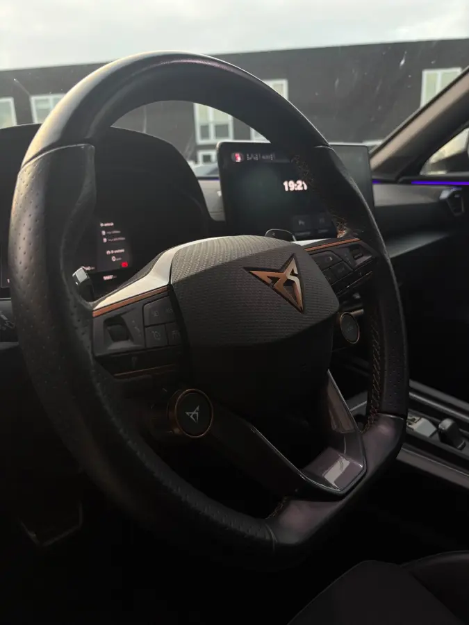 1.4 e-Hybrid VZ Performance |Pano|Cam|Memory