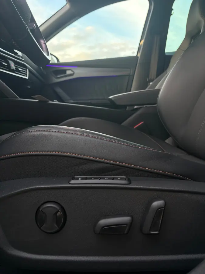 1.4 e-Hybrid VZ Performance |Pano|Cam|Memory