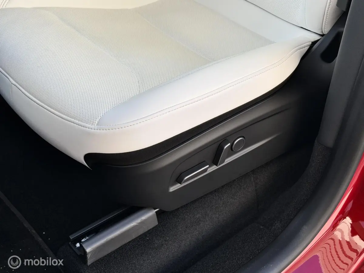 RWD 58 kWh BTW | Hardware 4