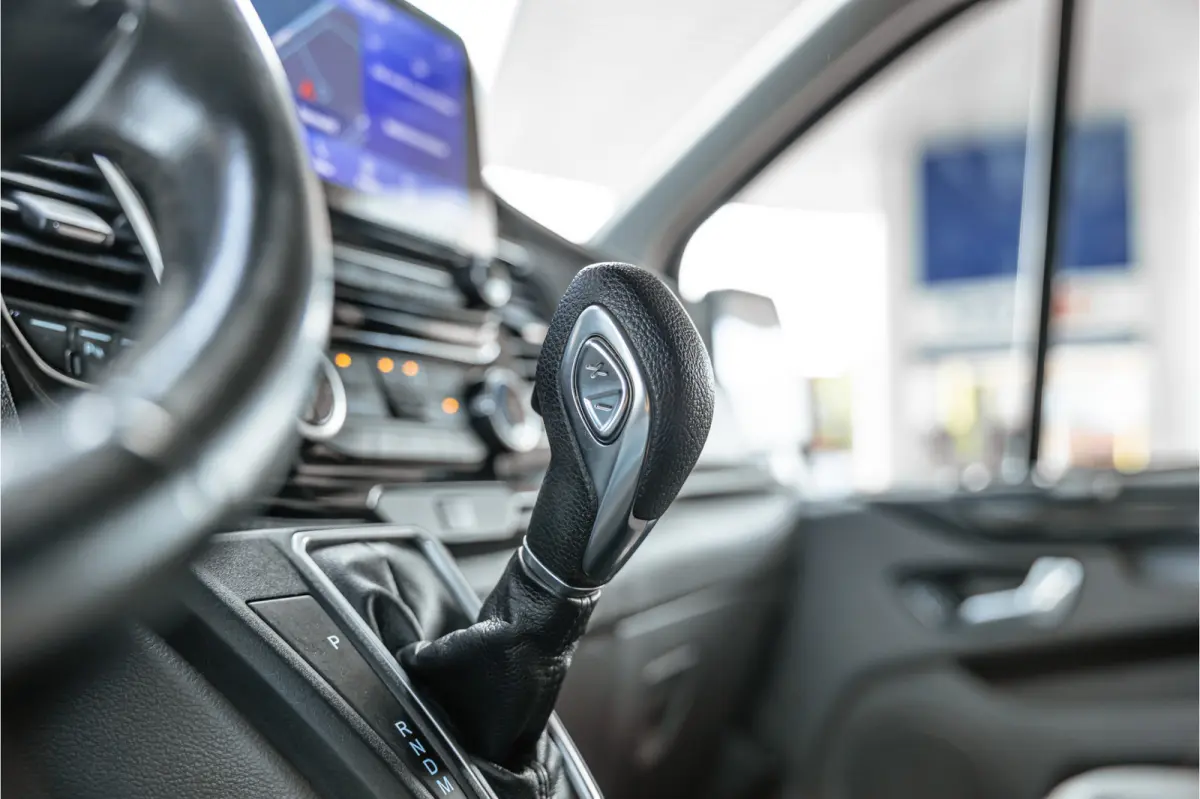 300 2.0 TDCI 170 PK L2H1 Limited DC | Dubbel cabine | ACC | Elek stoelen | Lederen bekleding | Navigatie | CarPlay | Camera | Trekhaak | Orig. NL auto | Nieuwe APK